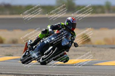 media/Oct-08-2022-SoCal Trackdays (Sat) [[1fc3beec89]]/Turn 14 (1050am)/